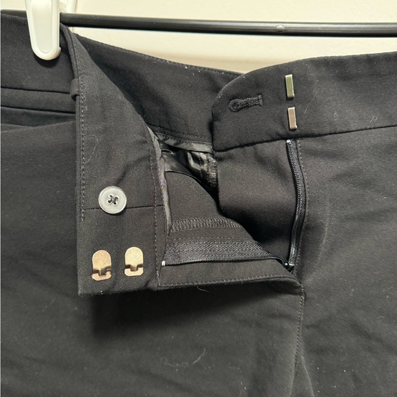 White House Black Market Black Women's Shorts - Picture 3 of 5